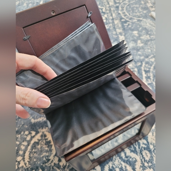 Bombay Wooden Photo Box - Picture 3 of 5